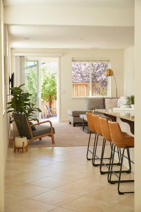 New Upscale House, Tahoe 30-Min W/ Cal King Reno Exterior foto