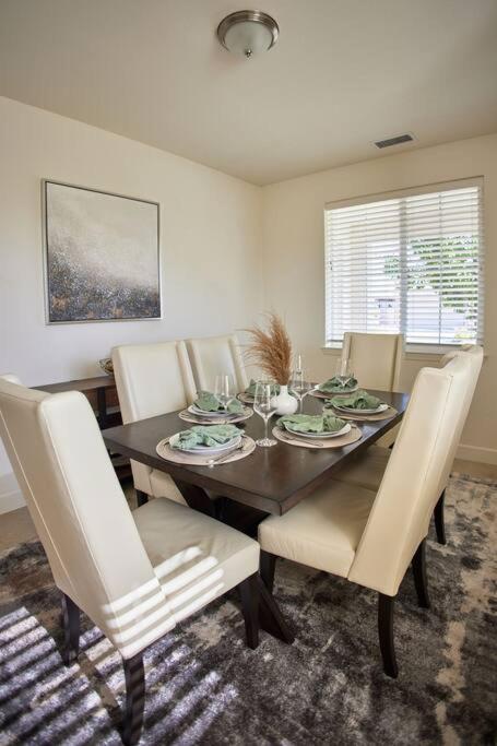 New Upscale House, Tahoe 30-Min W/ Cal King Reno Exterior foto