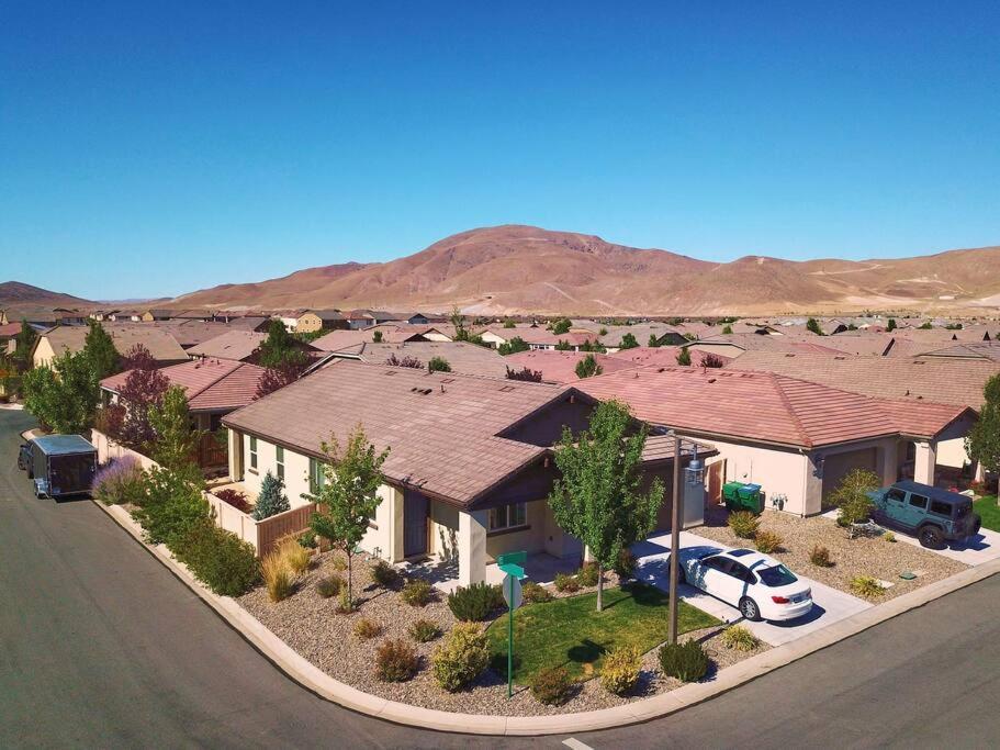 New Upscale House, Tahoe 30-Min W/ Cal King Reno Exterior foto