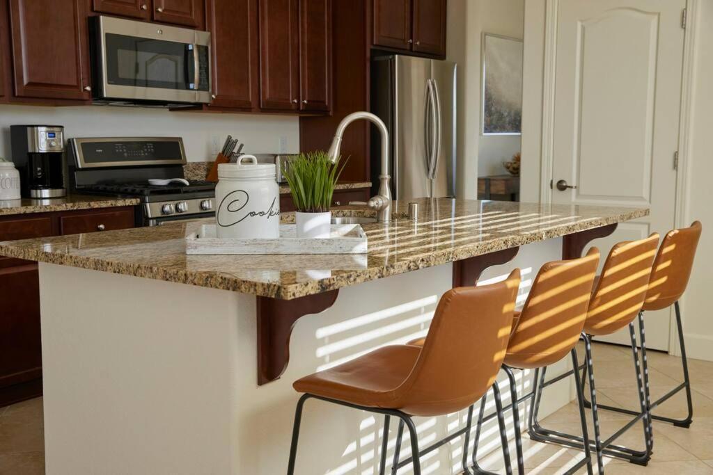 New Upscale House, Tahoe 30-Min W/ Cal King Reno Exterior foto