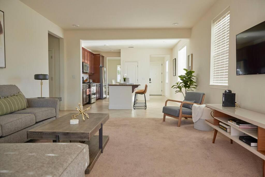 New Upscale House, Tahoe 30-Min W/ Cal King Reno Exterior foto
