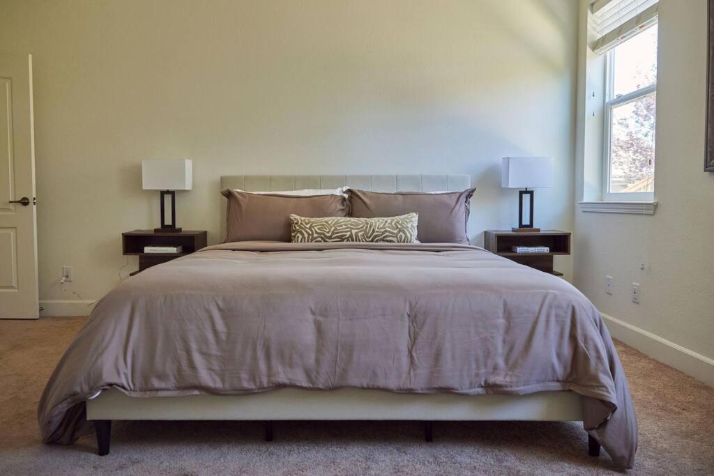 New Upscale House, Tahoe 30-Min W/ Cal King Reno Exterior foto